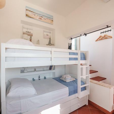 Torretta Corricella- Torretta Apartment Прочида Екстериор снимка
